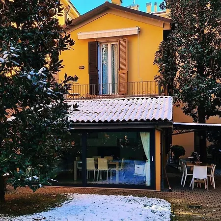 La Magnolia فندق مبيت وإفطار *